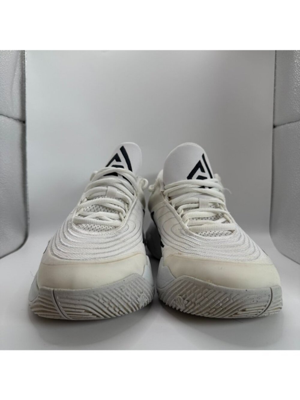 Nike Giannis Immortality 4 Shoes Mens Size 8 White Pure Platinum Running Gym - Picture 3 of 15